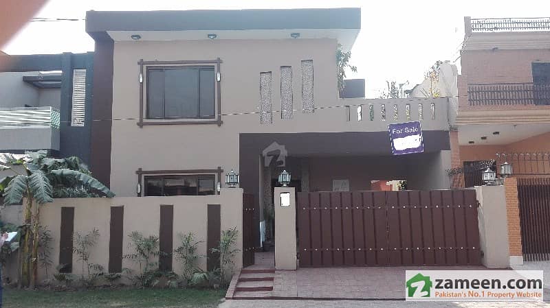 10 Marla Renovated Luxury Villa For Sale In Green Avenue Housing Society