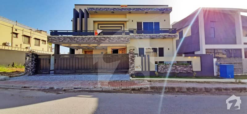 Outstanding Luxury 1 Kanal House Is Available For Sale