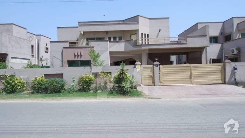 A Nicely Build 1 Kanal House Is Available For Sale In Askari 11 Sector B Lahore