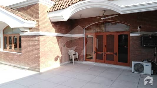 1 Kanal Upper Portion For Rent In Cavelary Ground Lahore