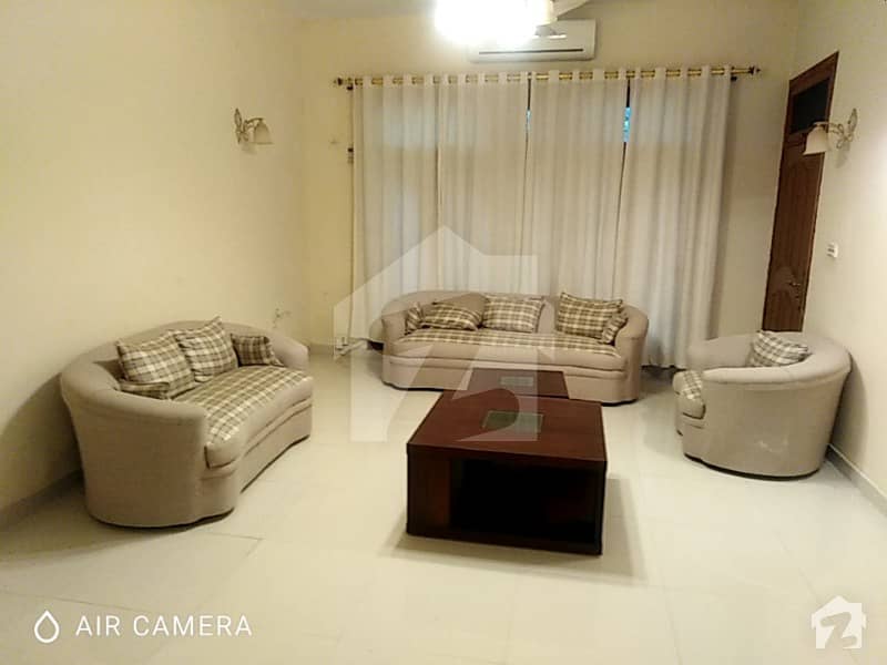 F8 533 SQ YD Fully Renovated Graceful House with 4 Bed Rooms is available for Rent