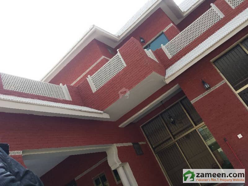 Dha Phase 1 Block M - 1 Kanal Awesome House Going Very Cheap