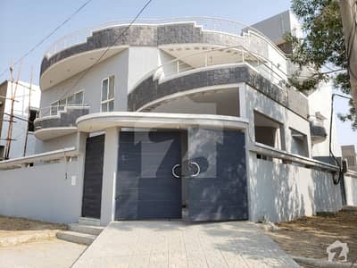 Double Storey 450 Sq Yd House For Rent
