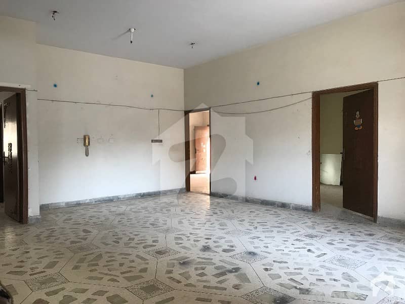 400 Sq Yard Very Well Maintained G2 Storied House Gulshan E Iqbal Karachi