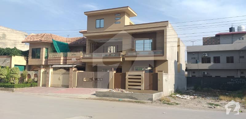 10 Marla Brand New House For Sale On Main 60 Feet Road