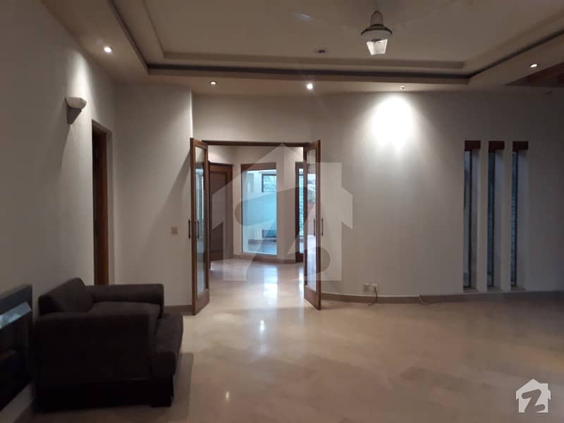 Dha 1 Kanal Admirable Corner Double Unit Bungalow With Basement For Rent In Phase 4