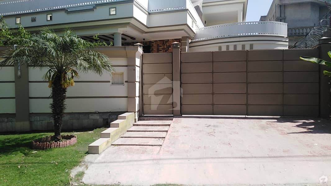 22 Marla House Available For Sale In Hayatabad Phase 1