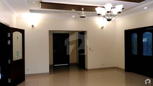 ایف ۔ 7/3 ایف ۔ 7 اسلام آباد میں 6 کمروں کا 1.33 کنال مکان 6 لاکھ میں کرایہ پر دستیاب ہے۔ ایف ۔ 7/3 ایف ۔ 7 اسلام آباد میں 6 کمروں کا 1.33 کنال مکان 6 لاکھ میں کرایہ پر دستیاب ہے۔
