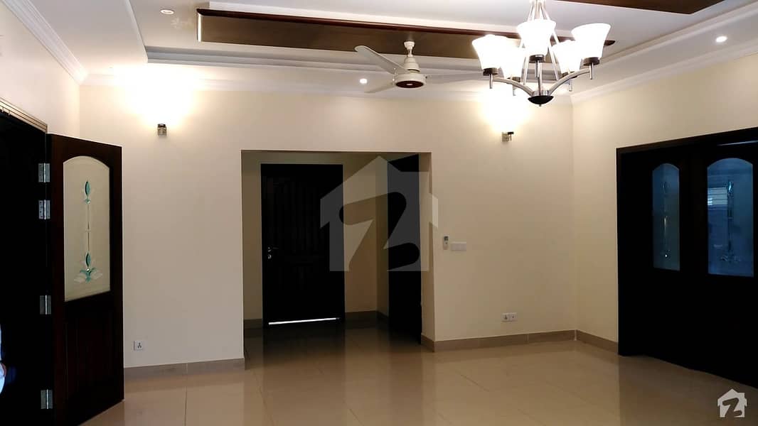 Fully Renovated Double Storey House For Rent