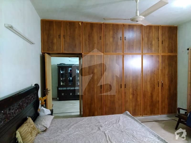 10 Marla House For Sale In Wapda Town Block H4