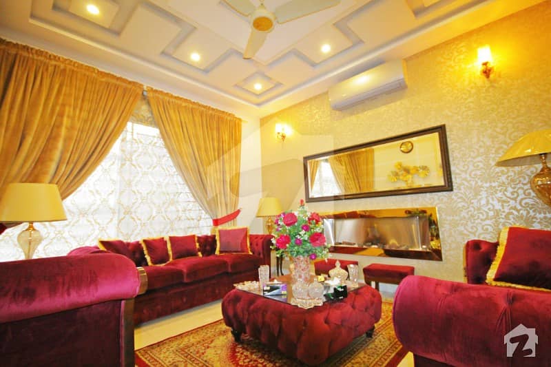 Dha Level Slightly Used 5 Bedrooms  Mazhar Munir Design Bungalow