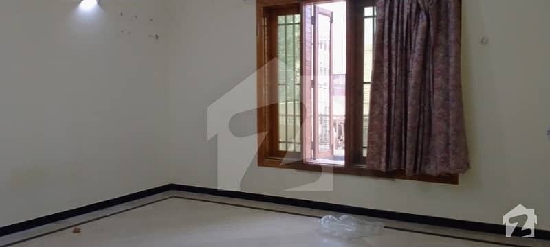 Hayatabad Phase 6 F2 Upper Portion For Rent 4 Room 4 Bathroom With Car Parking