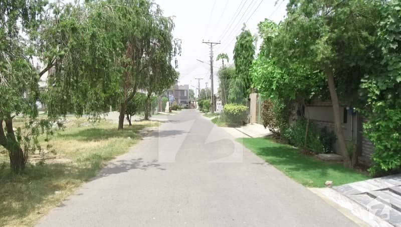 10 Marla Plot For Sale In Bankers Cooperative Housing Society Lahore