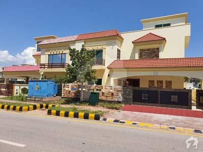 بحریہ انکلیو - سیکٹر اے بحریہ انکلیو بحریہ ٹاؤن اسلام آباد میں 5 کمروں کا 14 مرلہ مکان 3.5 کروڑ میں برائے فروخت۔ بحریہ انکلیو - سیکٹر اے بحریہ انکلیو بحریہ ٹاؤن اسلام آباد میں 5 کمروں کا 14 مرلہ مکان 3.5 کروڑ میں برائے فروخت۔