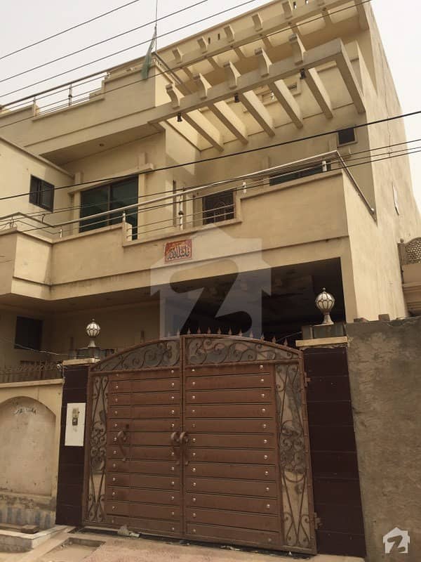 سکھ چین گارڈنز لاہور میں 4 کمروں کا 6 مرلہ مکان 1.05 کروڑ میں برائے فروخت۔