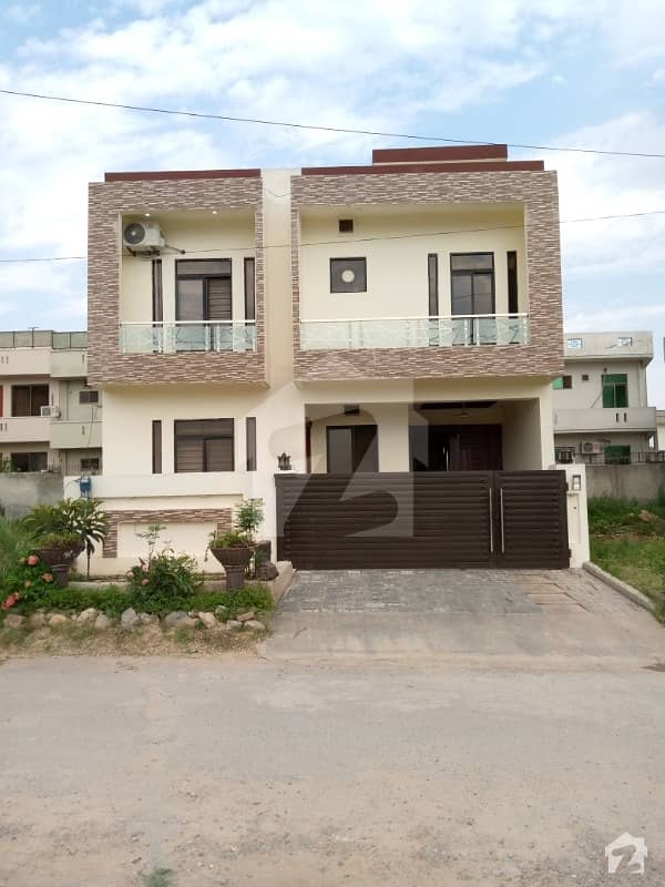 Brand New House Size 30x60 In Sector G-15 Islamabad