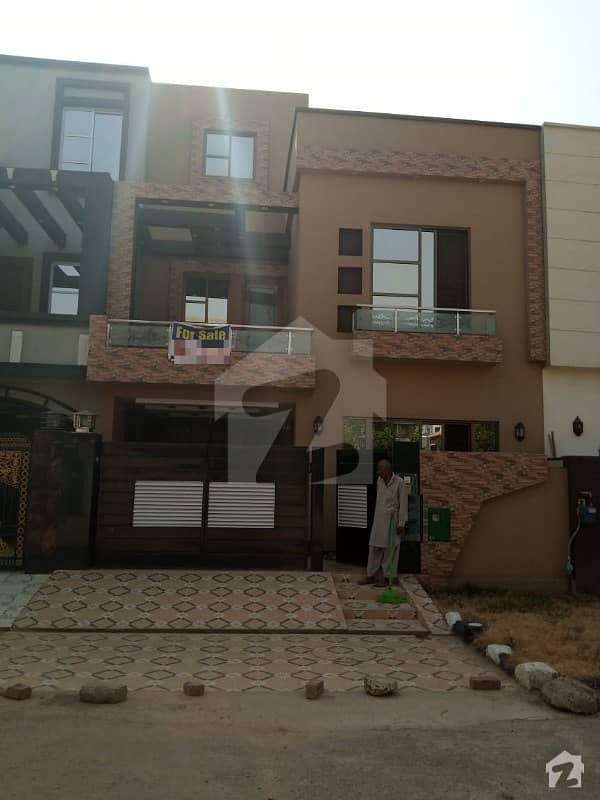 5 Marla House For Sale In CC Block Sector D Bahria Town Lahore