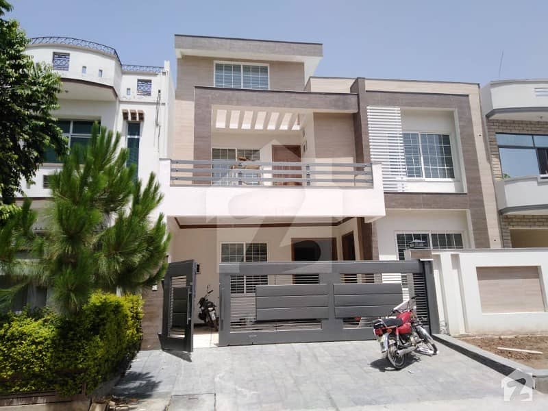 250 Sq yd Brand New House Available For Sale In E-11