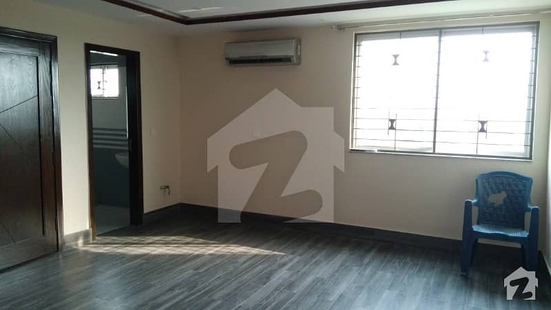 2ND FLOOR STUDIO APARTMENT 4 MARLA COMMERCIAL BUILDING