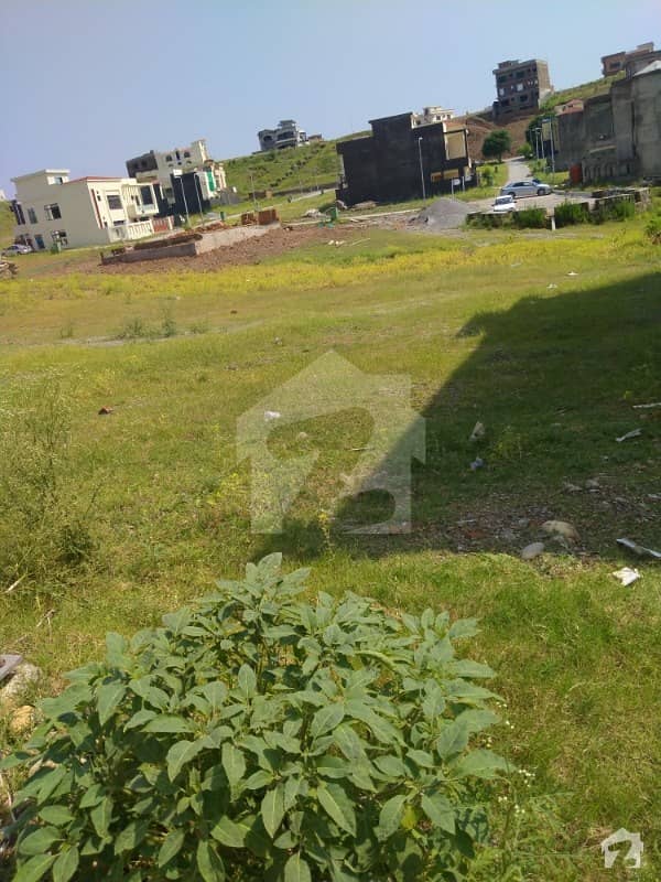 Bahria Town Phase 8 Umair Block Plot For Sale 7 Marla Bahria Town Phase 8 Umer Block, Bahria