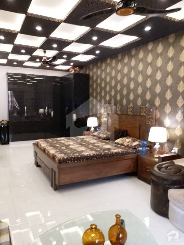 کشمیر روڈ کراچی میں 4 کمروں کا 12 مرلہ بالائی پورشن 3.35 کروڑ میں برائے فروخت۔