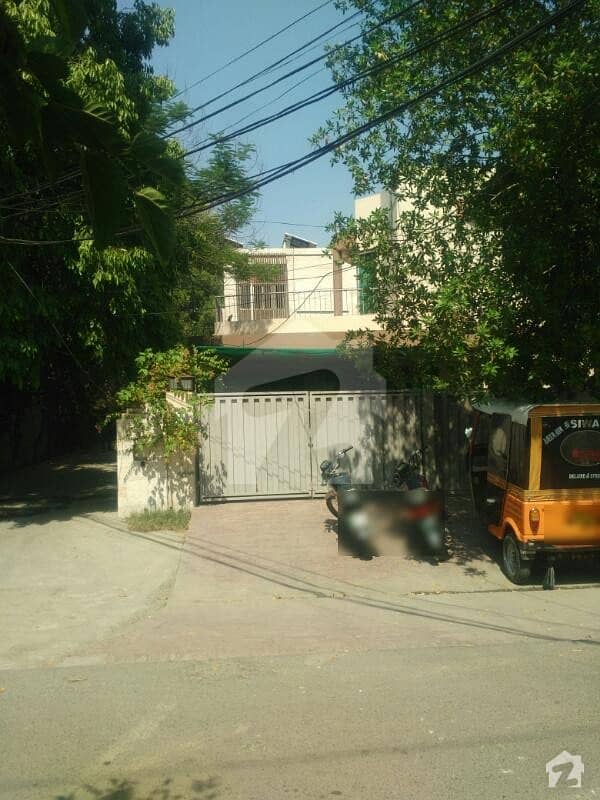 1 Kanal Lower Portion For Rent In Model Town H Block