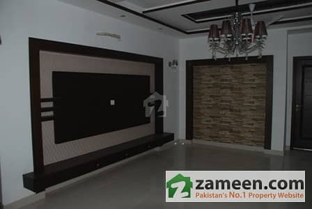 1 Kanal Spanish Upper Portion Is Available In Dha Phase I 3 Beds With Attached Shower Cabin Bath