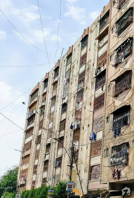 گارڈن ویسٹ کراچی میں 2 کمروں کا 4 مرلہ فلیٹ 55 لاکھ میں برائے فروخت۔