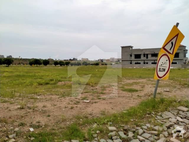1 Kanal Plot Available For Sale