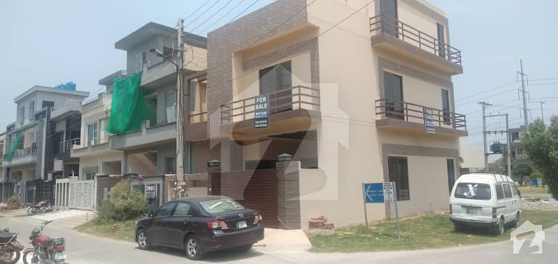 5 Marla Corner House Beautiful House For Sale Ideal Location Spanish Kitchen