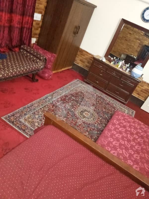 بشیر آباد پشاور میں 8 کمروں کا 1 کنال مکان 1 لاکھ میں کرایہ پر دستیاب ہے۔