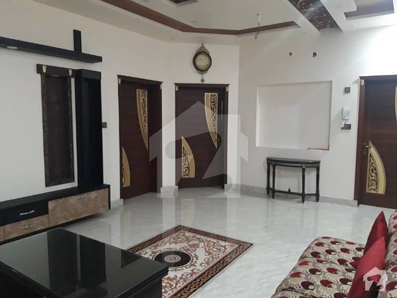 کینال ویو ہاؤسنگ سکیم گوجرانوالہ میں 5 کمروں کا 10 مرلہ مکان 2 کروڑ میں برائے فروخت۔