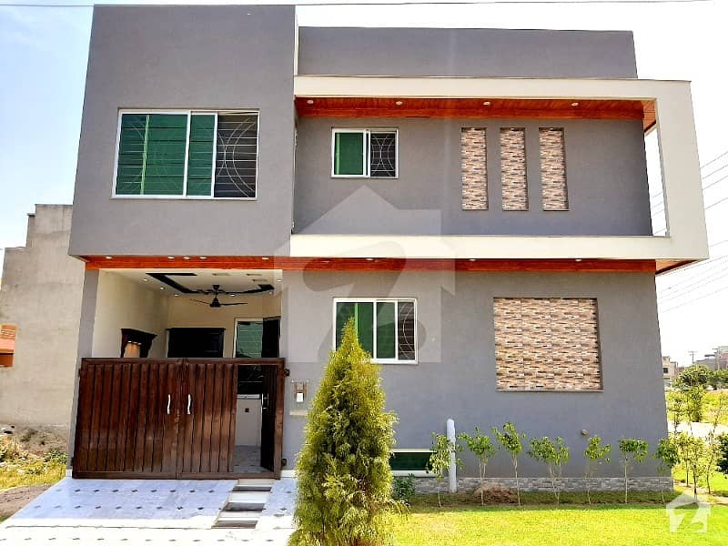 فارمانئیٹس ہاؤسنگ سکیم لاہور میں 4 کمروں کا 3 مرلہ مکان 90 لاکھ میں برائے فروخت۔