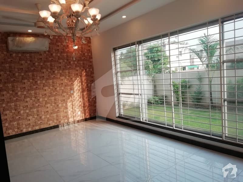 1 Kanal Stylish Out Class Bungalow For Rent In Dha Phase 5