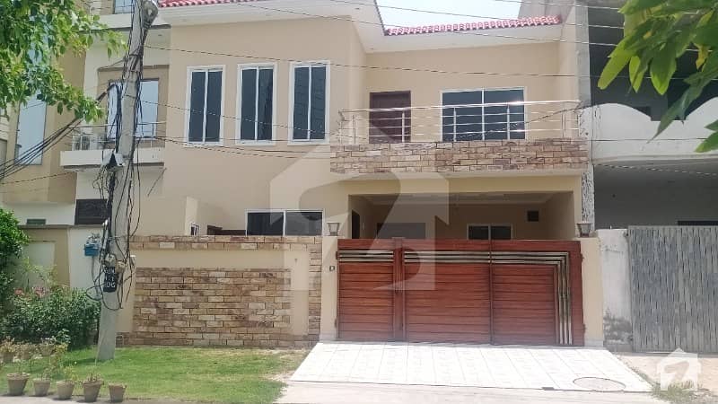 7 Marla Park Facing Brand New Double Storey House For Sale