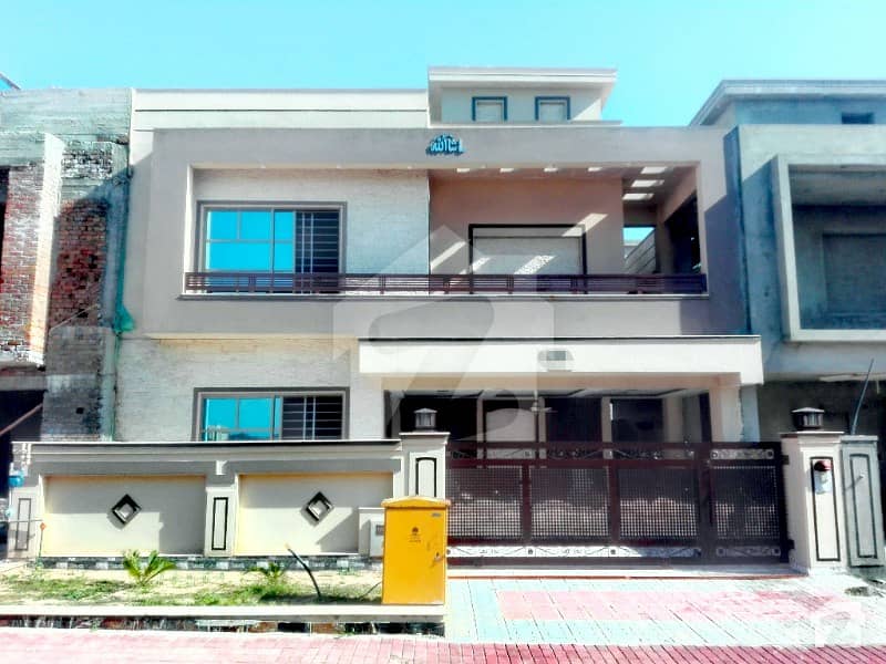Decent Design Luxury 10 Marla House For Sale Bahria Town Phase 8 Overseas Sector 5 Rwp