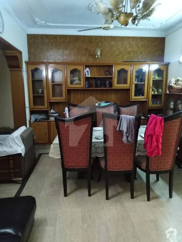 5 Marla Outclass House In Johar Town Block J2 Near Emporium Mall