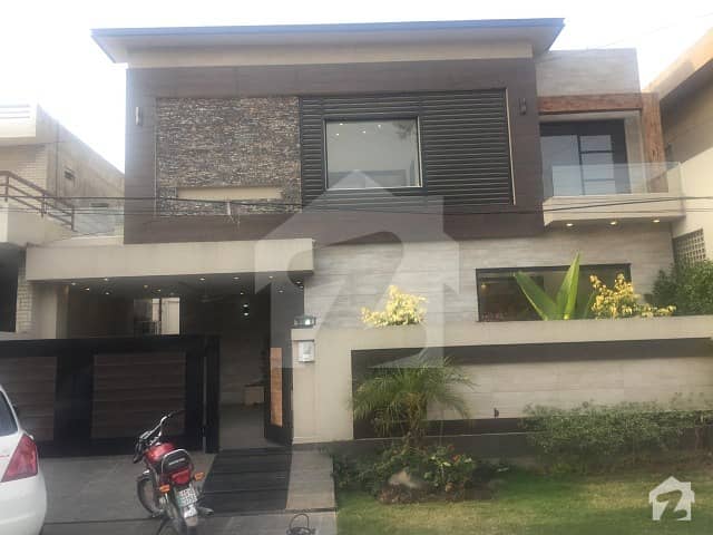 1 Kanal  House For Rent