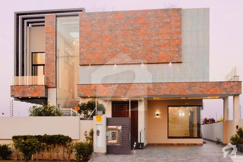ڈی ایچ اے فیز 6 ڈیفنس (ڈی ایچ اے) لاہور میں 5 کمروں کا 1 کنال مکان 2.35 لاکھ میں کرایہ پر دستیاب ہے۔