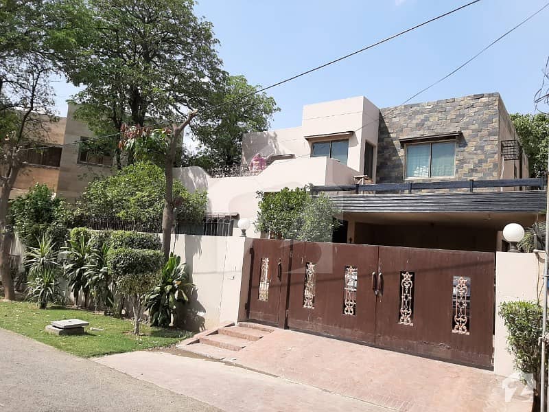 1 Kanal Swimming Pool House  Immaculate Condition  House In Dha Phase 1 Near Park