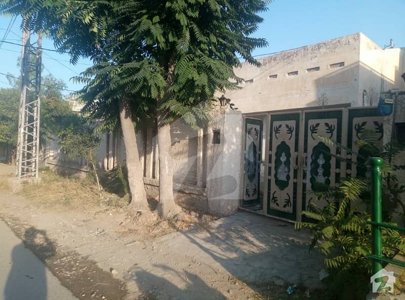 حیات آباد فیز 1 حیات آباد پشاور میں 6 کمروں کا 1 کنال مکان 53 ہزار میں کرایہ پر دستیاب ہے۔