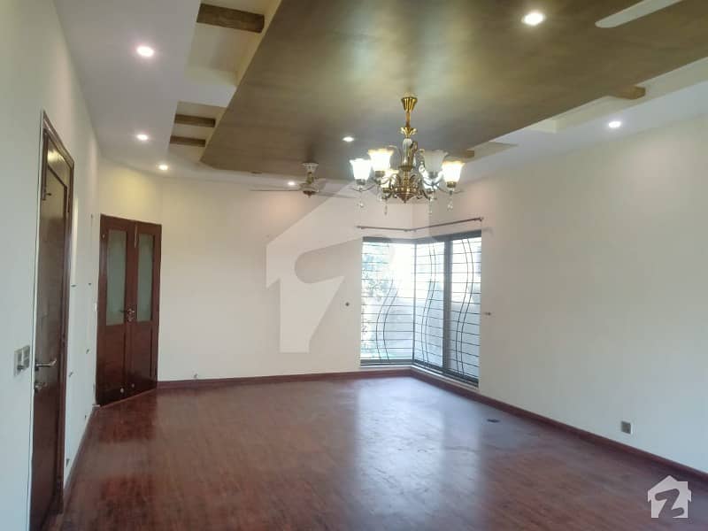1 Kanal House Is Available For Rent Located In Phase 5 Block C Dha Defence