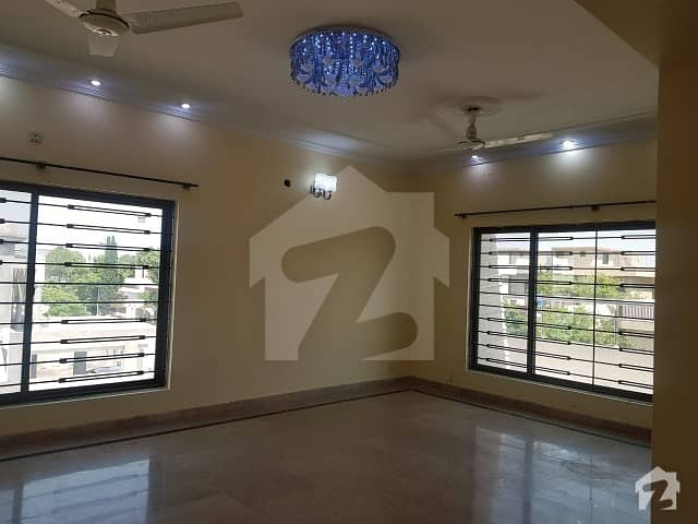 I Kanal Upper Portion For Rent At Bahria Town Phase 2 Near Baba Jani Mart And Civic Center