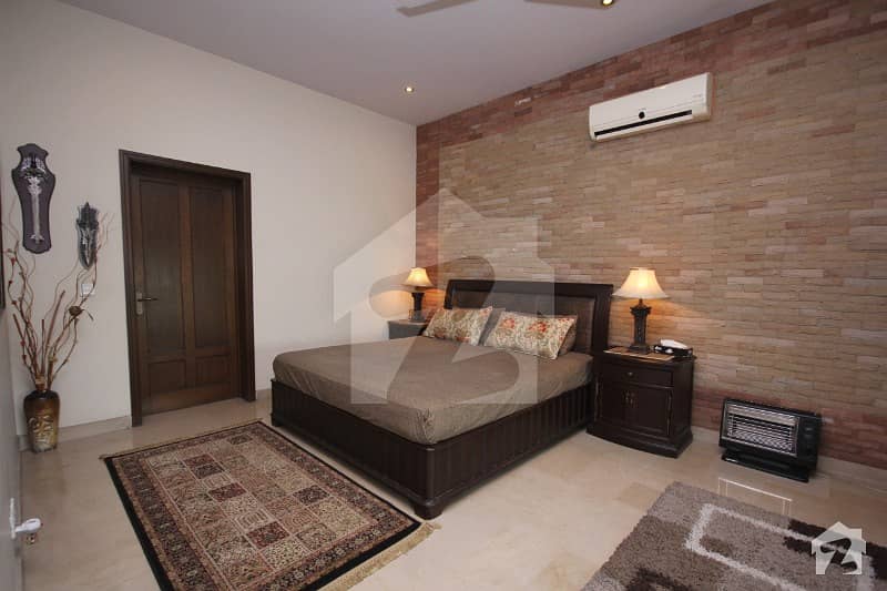Slightly Used One Kanal Spanish Bungalow Near To Main Park And Main Road In DHA Phase 8