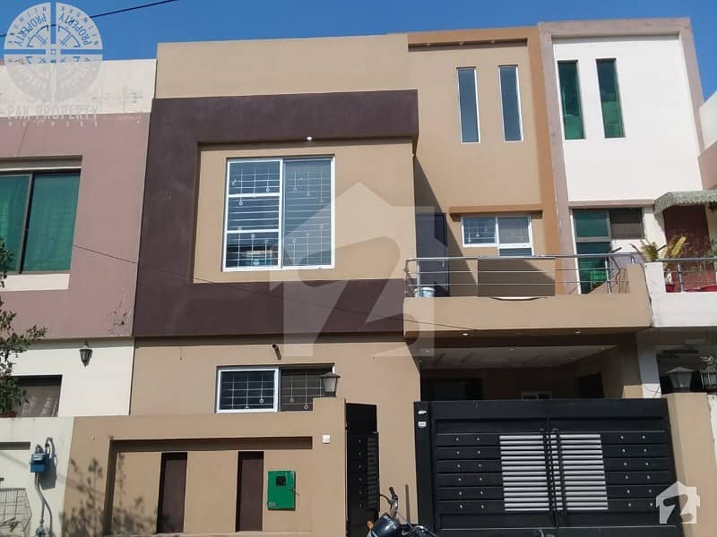 Outstanding 5 Marla House for Sale in BB Block Bahria Town Lahore