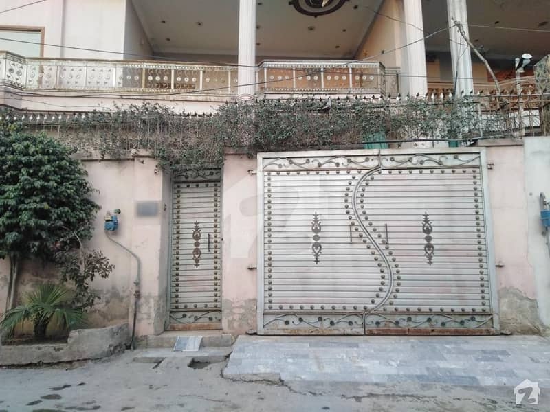 گُل بہار پشاور میں 7 کمروں کا 10 مرلہ مکان 3 کروڑ میں برائے فروخت۔