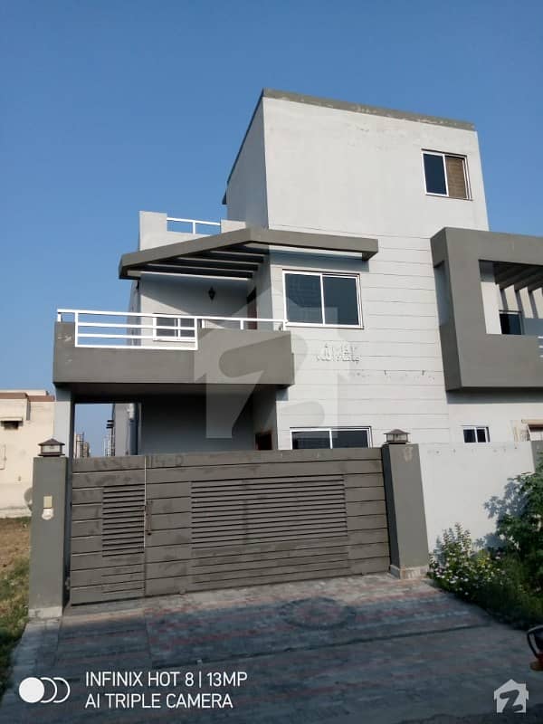 10 Marla Upper Portion For Rent In D Block Of State Life Phase 1 Lahore
