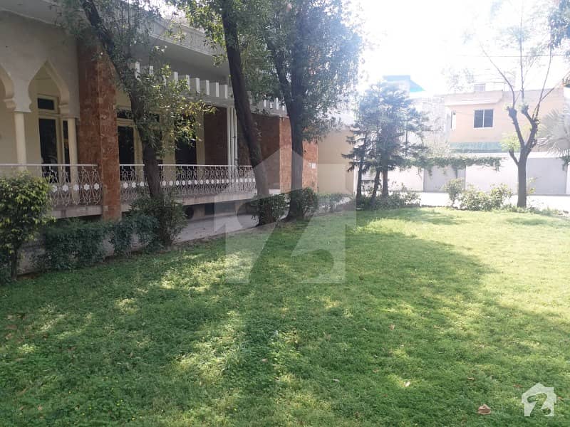 4 Kanal House For Rent In Gulberg And Upper Mall Lahore