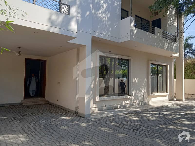 Gulberg,1 Kanal House For Rent In Garden Town Lahore