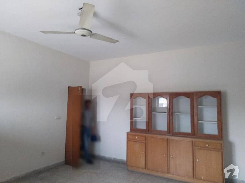 One Kanal Upper Portion For Rent In Dha Lahore